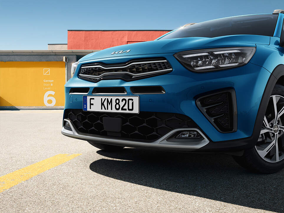 kia-stonic-gtl-my24-gallery-front-closeup